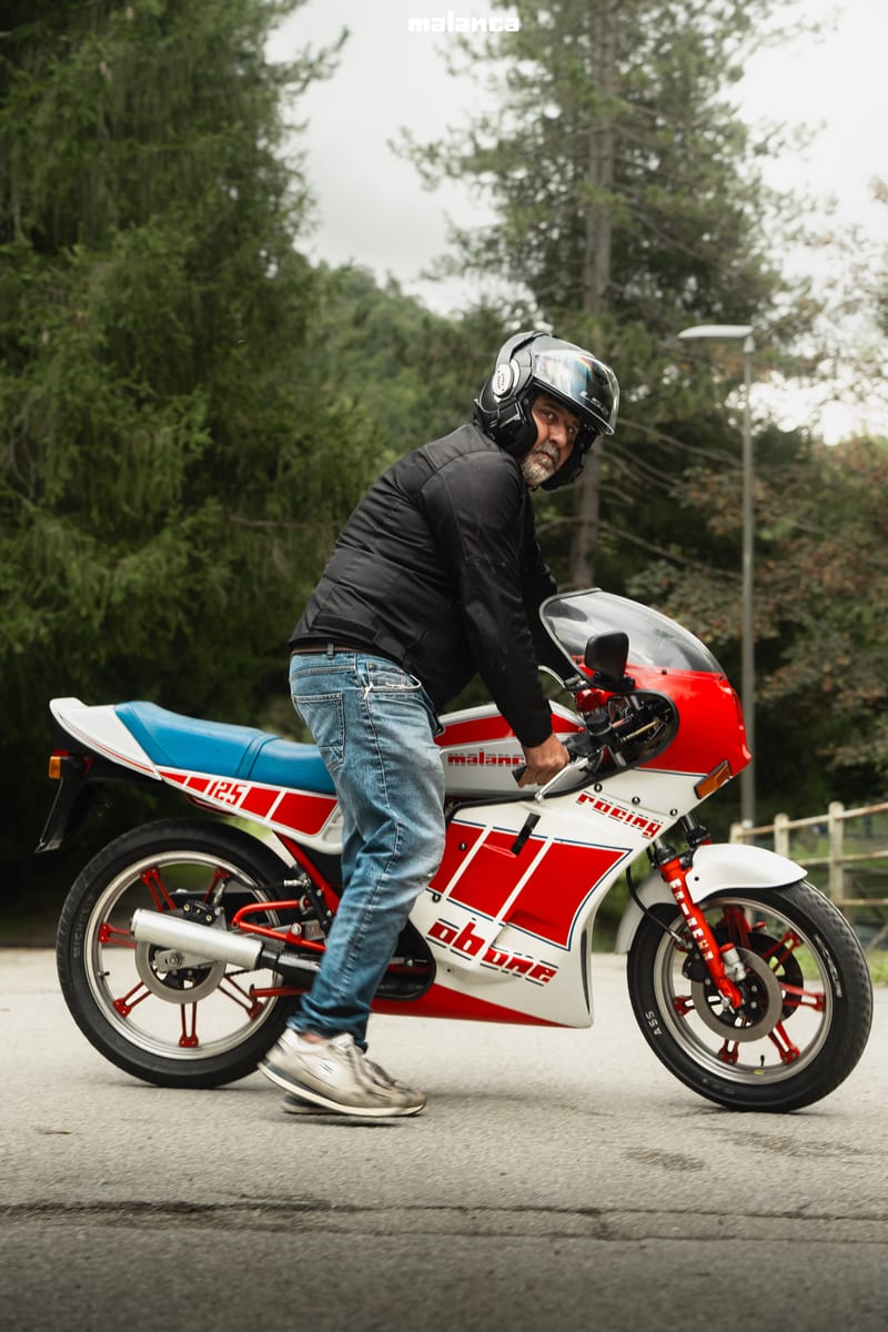 Raduno Moto Malanca — moto parcheggiate al ritrovo